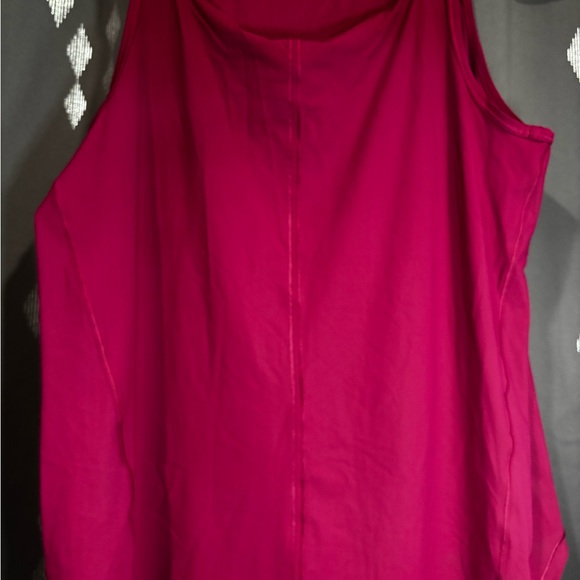 Lululemon Athletica Vibrant wine color - Picture 1 of 4